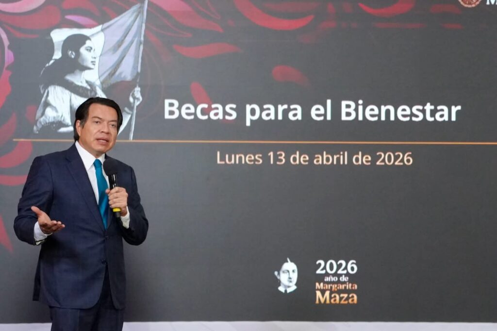 La inversión a 2030 es casi tres veces mayor a lo destinado en 18 años del periodo neoliberal; se estima que con ello serán entregadas 129.5 millones de becas a estudiantes.