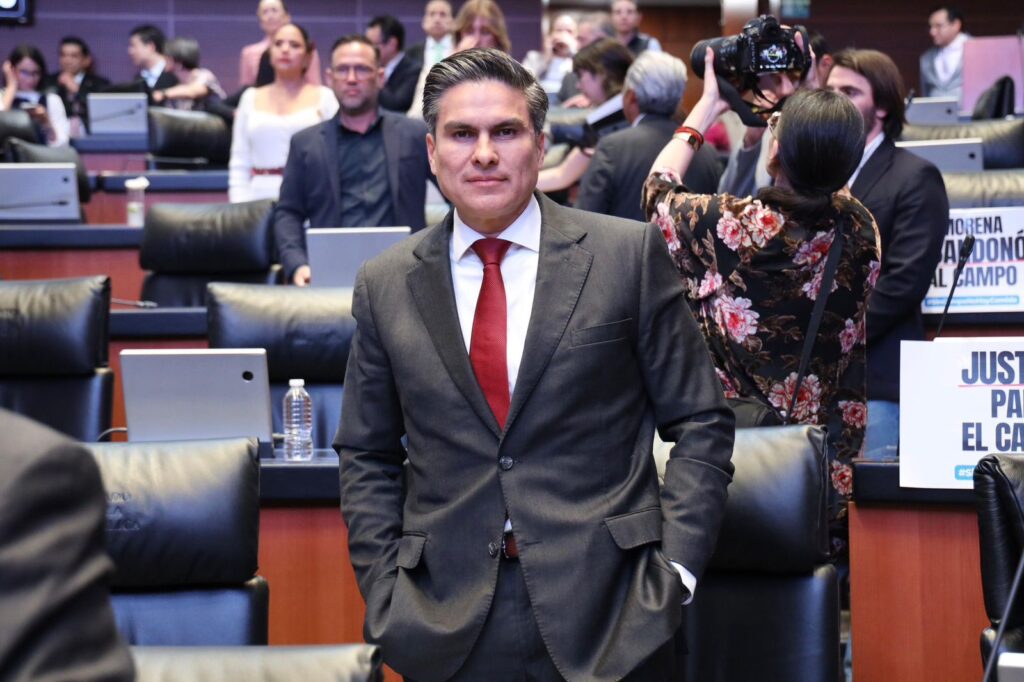 Pável Jarero, desde el Senado, respalda Ley para el Fomento de la Infraestructura Estratégica y garantiza la protección al ahorro de los trabajadores.