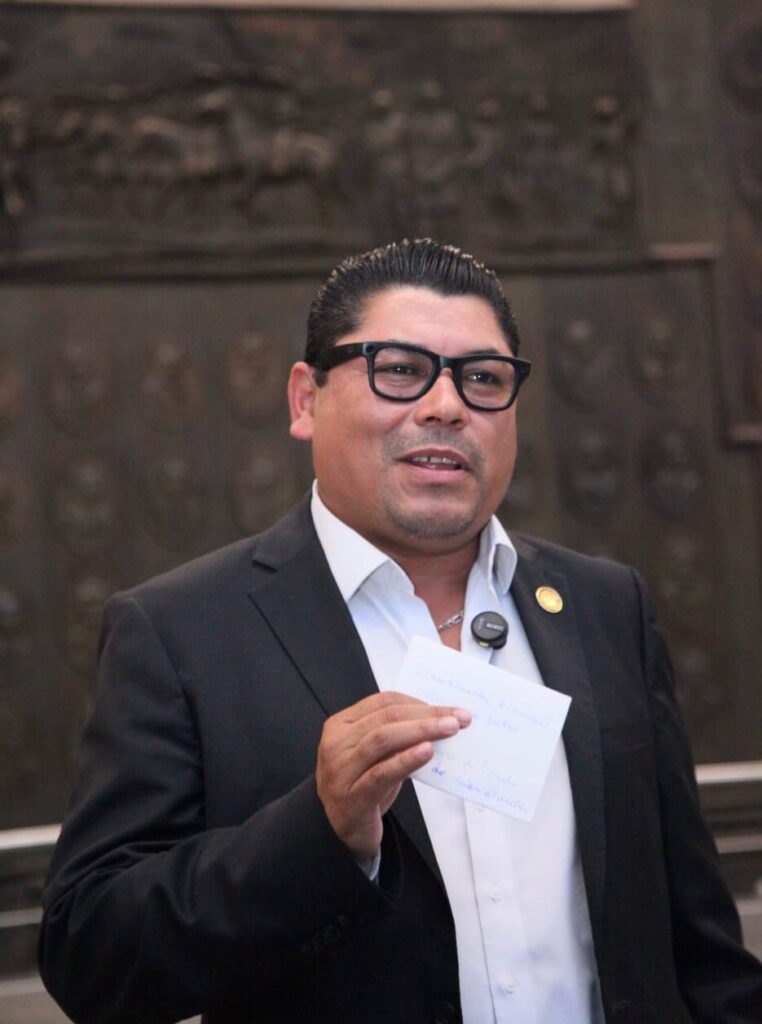 El legislador morenista comentó que como el gobierno de Chihuahua permiten la incursión ilegal de fuerzas estadounidenses en territorio nacional.