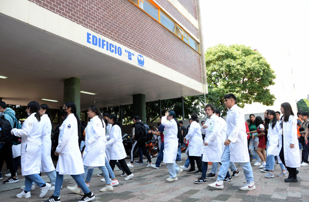 licenciatura 2026. En el primer fin de semana aplicaron 55,840 aspirantes, menos del 1 por ciento de ellos fueron bloqueados por detectarse actividades inadecuadas.
