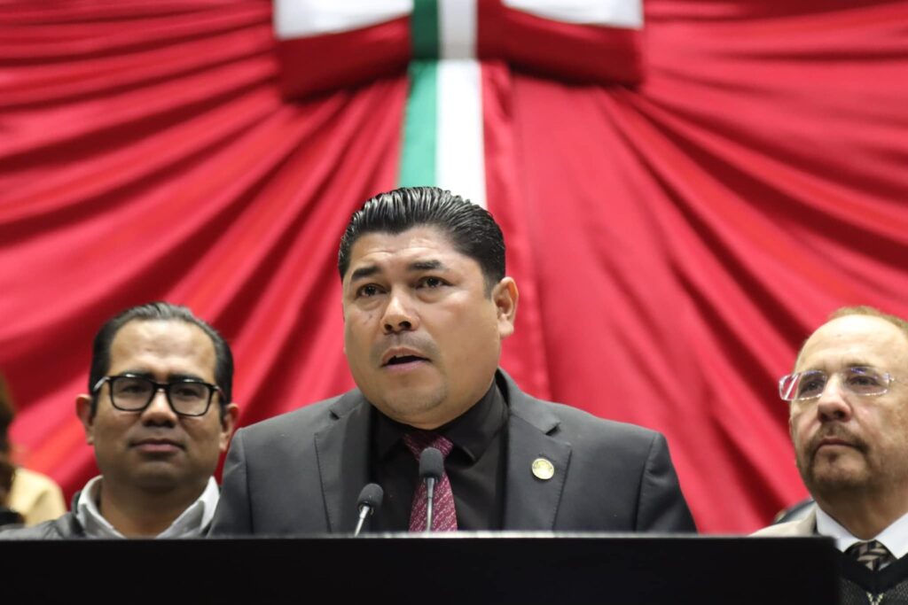 Deplorable actitud entreguista de la derecha mexicana, expresa diputado Carlos Palacios Rodríguez.