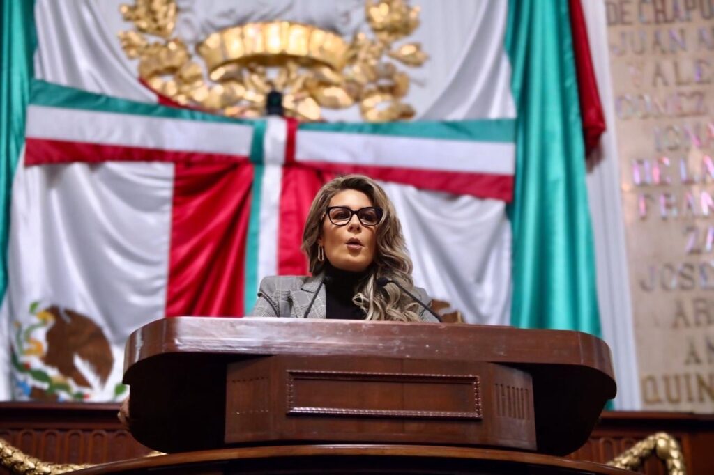 Esos recursos públicos no fueron ejercidos para el periodo legalmente autorizado, y que éstos no pueden permanecer retenidos ni trasladarse automáticamente a otro ejercicio fiscal. Nora Arias Contreras.