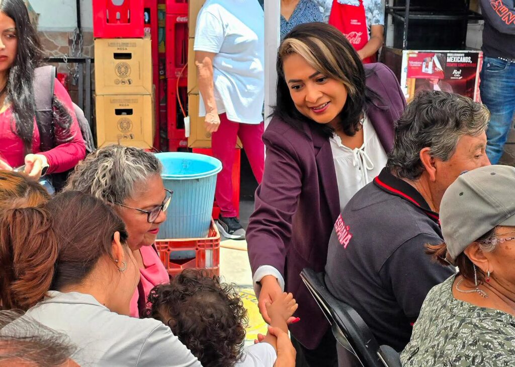 La diputada local Carmen de la Rosa mantiene altos niveles de imagen positiva;, por lo menos el 50 por ciento de los habitantes la identifica.