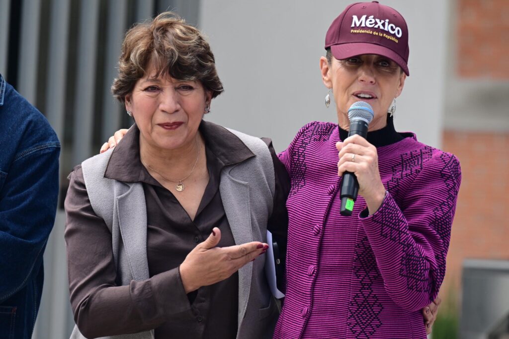 “Van a ser por lo menos 400 mil lugares que desarrollemos durante el sexenio para educación media superior en todo el país”, agregó la Jefa del Ejecutivo Federal. En la construcción del nuevo plantel se invirtieron 50 mdp y otorgará el derecho a la educación a mil 80 estudiantes, 540 por turno.