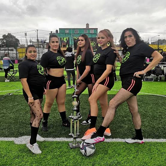 Deportistas de todas las ramas felices al instaurarse el 19 de febrero como el Día contra las LGTB Fobias.