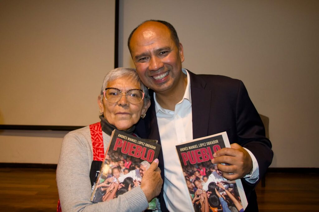 En la presentación del libro de Andrés Manuel López Obrador en Coyoacán, se destaca la importancia para la historia de esta demarcación; se destaca el Cardenismo, esencial para México.